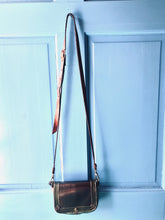 Load image into Gallery viewer, Tracolla Laminto Small Crossbody Bag