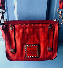 Load image into Gallery viewer, Dinner on Martha's Vineyars