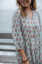 Load image into Gallery viewer, Pandora's Box MV Boutiuqe Martha's Vineyard