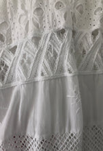 Load image into Gallery viewer, Shop Dresses at Pandora's Box Martha's Vineyard