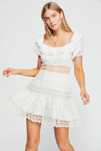 Load image into Gallery viewer, Pandora's Box Martha's Vineyard