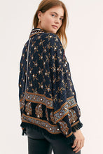 Load image into Gallery viewer, Pandora's box Martha's vineyard