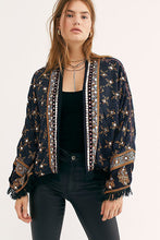 Load image into Gallery viewer, Pandora's box chilmark