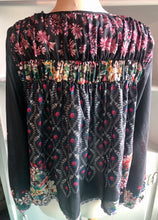 Load image into Gallery viewer, Boutique Shopping Martha's Vineyard