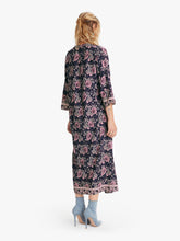 Load image into Gallery viewer, Shop Clothing Martha's Vineyard