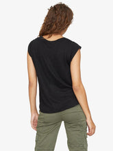 Load image into Gallery viewer, Pandora's Box Martha's Vineyard