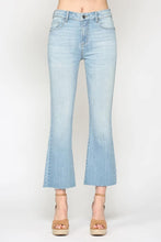 Load image into Gallery viewer, Happi Flared Crop Jeans
