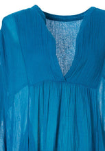 Load image into Gallery viewer, Shop Dresses at Pandora&#39;s Box Martha&#39;s Vineyard
